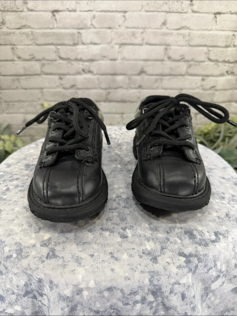 SMART FIT by PAYLESS - Black Rugged Round Toe Stitch-Seam Casual Oxford Boys 8.5